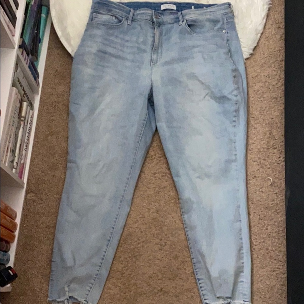 Sofia Vergara jeans size 18